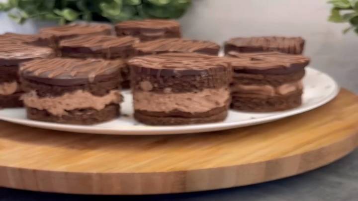 مینی کیک شکلاتی خوراک پذیرایی
